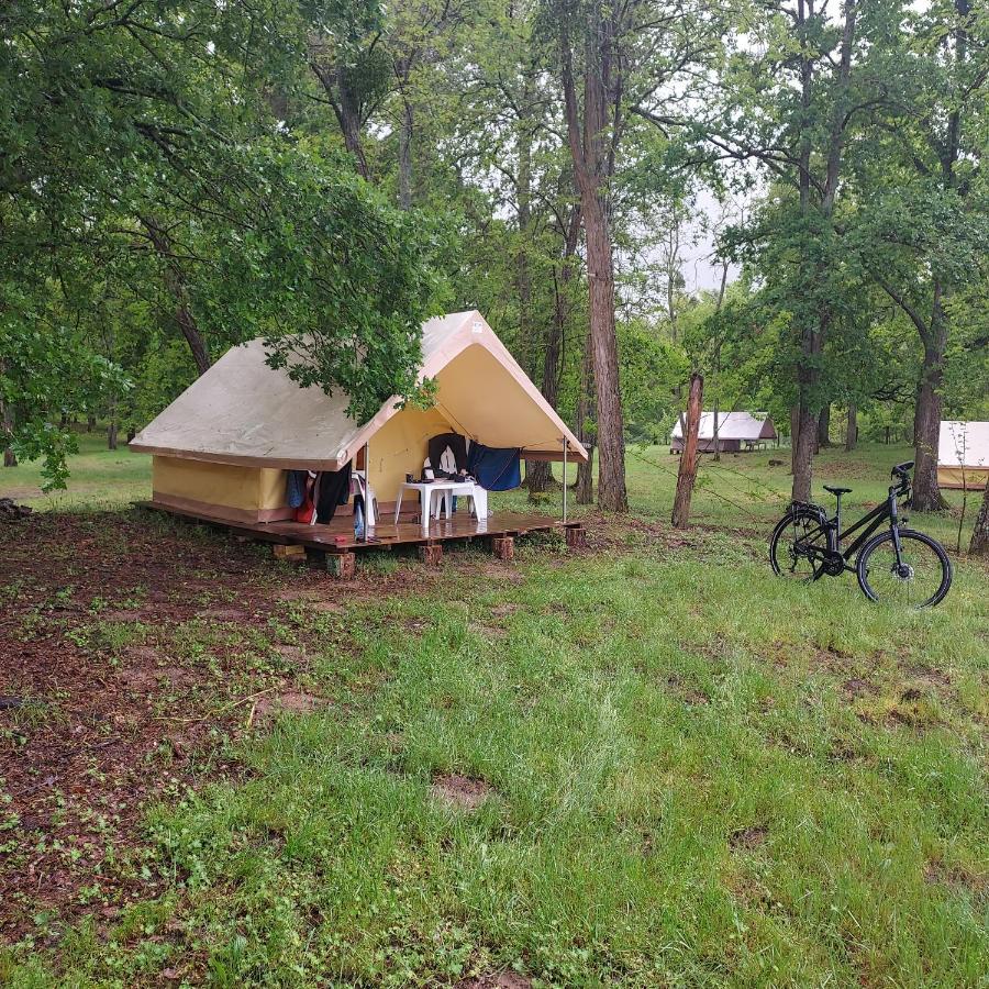 Camping Onlycamp Le Port Saint-Benoît-sur-Loire Kültér fotó